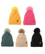 GORRO DAMA TEJIDO C/POMPOM VARIOS COLORES - 35  